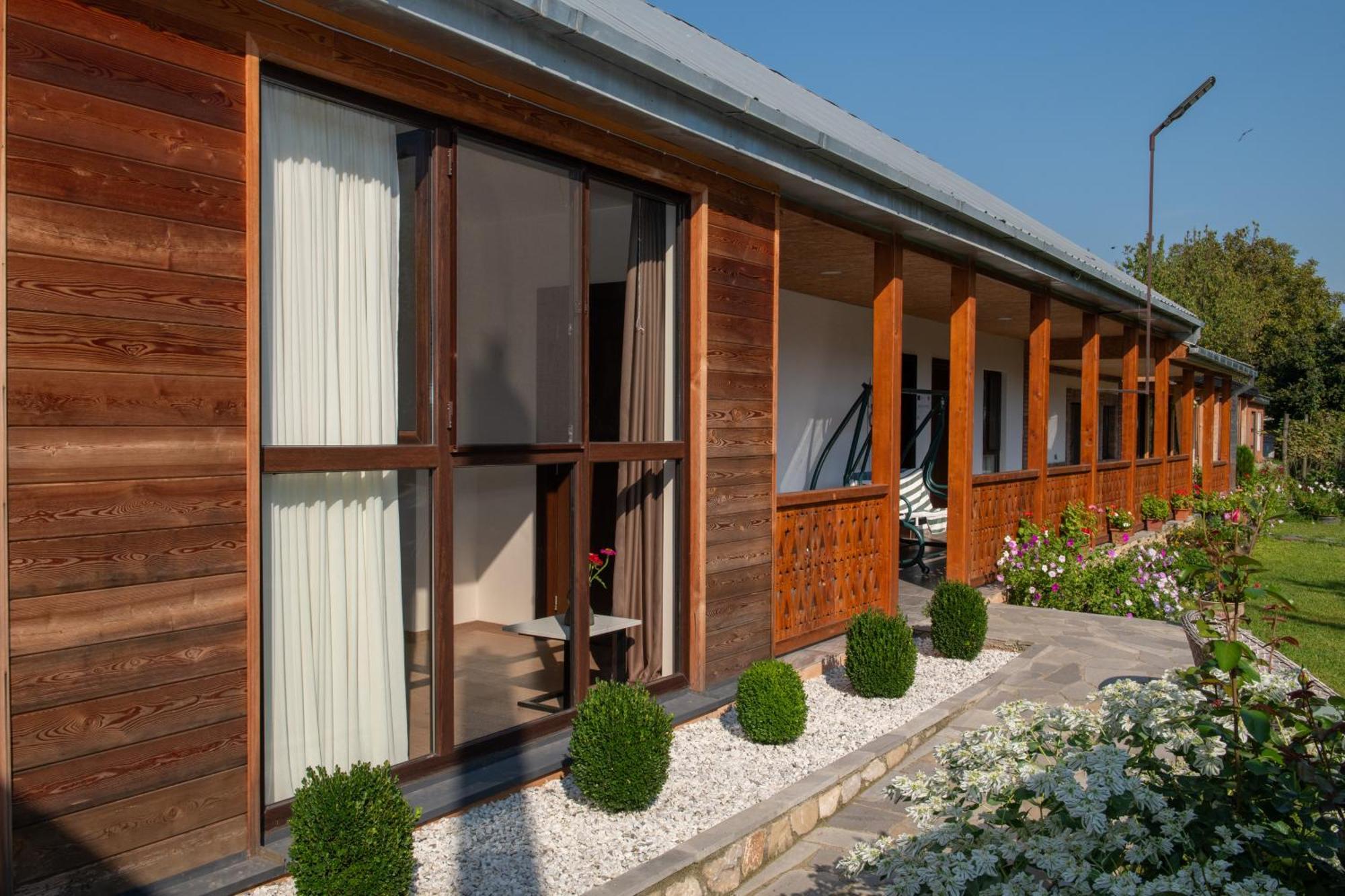 Alvani Inn K'vemo Alvani Buitenkant foto